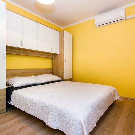 Apartman Jezevac Крк Экстерьер фото