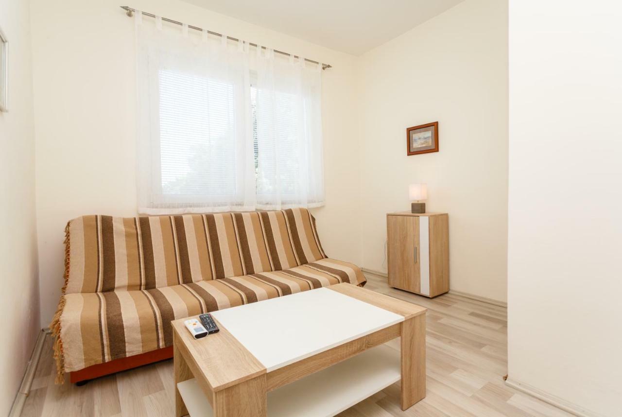 Apartman Jezevac Крк Экстерьер фото